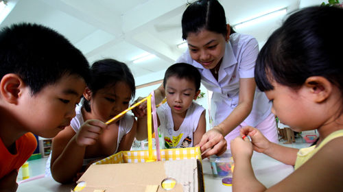 Giáo viên mầm non nghỉ việc hàng loạt